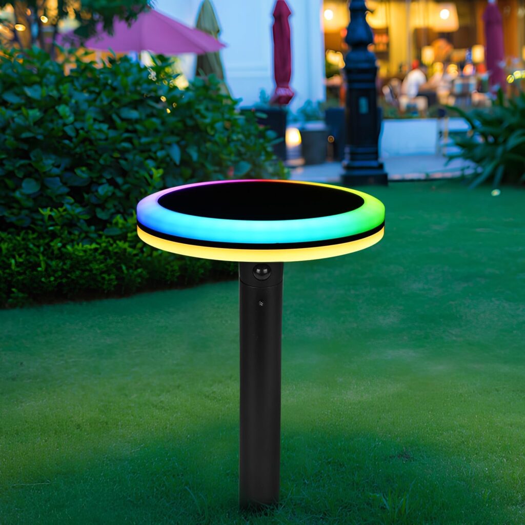 GIGALUMI Smart Solar Spotlight